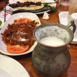 ayran, hjemmelavet ayram, tyrkisk mad, mad fra tyrkiet, tyrkiske opskrifter, rejseblog,