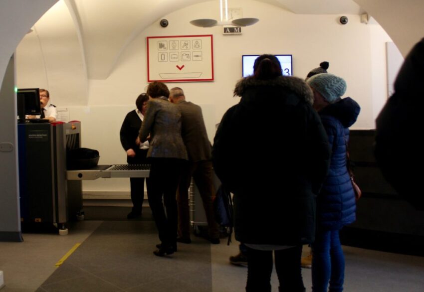 Christiansborg, Christiansborgs slotstårn, sikkerhedskontrol i københavn