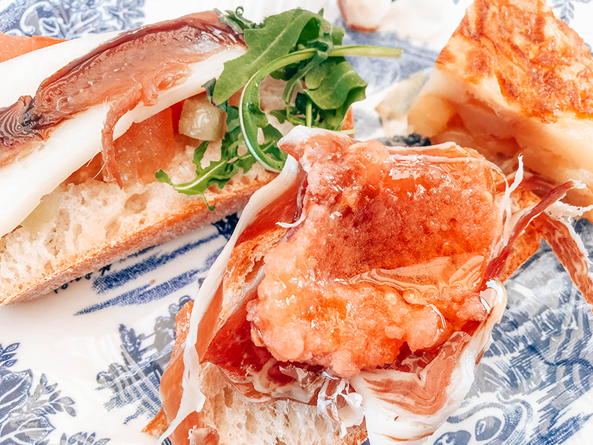 Paella madlavningskursus, oplevelser i Madrid, spansk madlavningskursus, Airbnb oplevelser, oplevelser Airbnb madrid, madrid spanien, spamsk mad, paelle, seværdigheder i madrid, seværdigheder i Spanien, rejseblog spanien, rejseblog madrid,