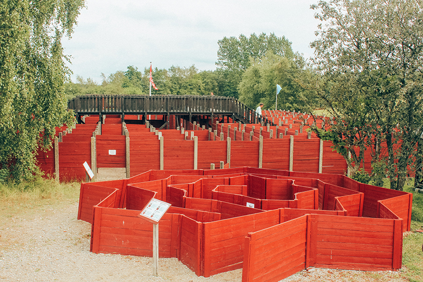 labyrinthia, labyrinthia silkeborg, Silkeborg seværdigheder, oplevelser for børn i Silkeborg, Layranter for mennekser, menneske store labyranter, Silkeborg labyrinthia