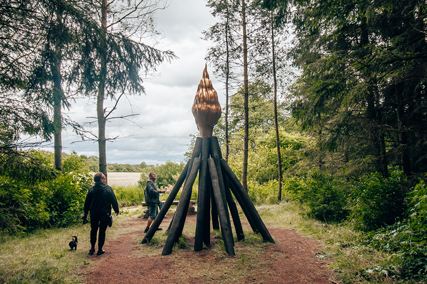 Deep forest art land, kunst skov, skulptur skov, skov med kunst i herning, Kibæk kunst skov, 