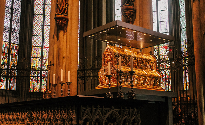 Dreikönigsschrein, Hellige trekonger, Hellige trekonger skrin, kristendommens skatte,Kölner Dom, Dom i Köln, Domkirke i Cologne, domkirker i Tyskland, største kirker i Verden, Kölner Dom, Köln domkirke, Köln katadral, Cologne Katadral