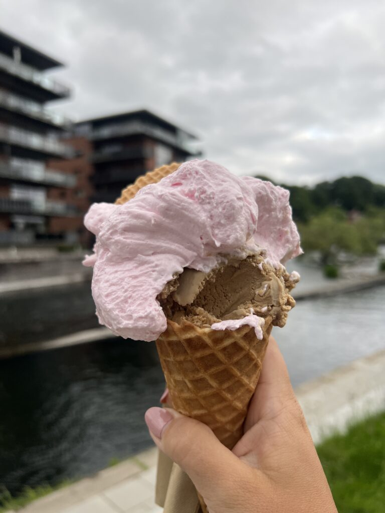 vaffelis silkeborg, Silkeborg vaffelis, slusekiosken Silkeborg, seværdigheder i Silkeborg
