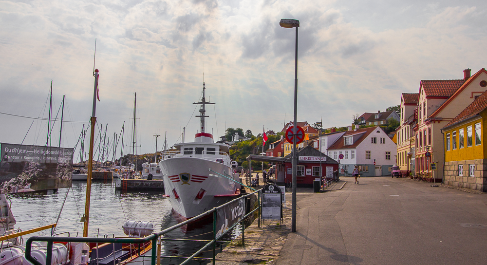 Færgen til Christiansø, Danmarks østligste punkt, østligeste punkt i danmark, færger til Bornholm, 