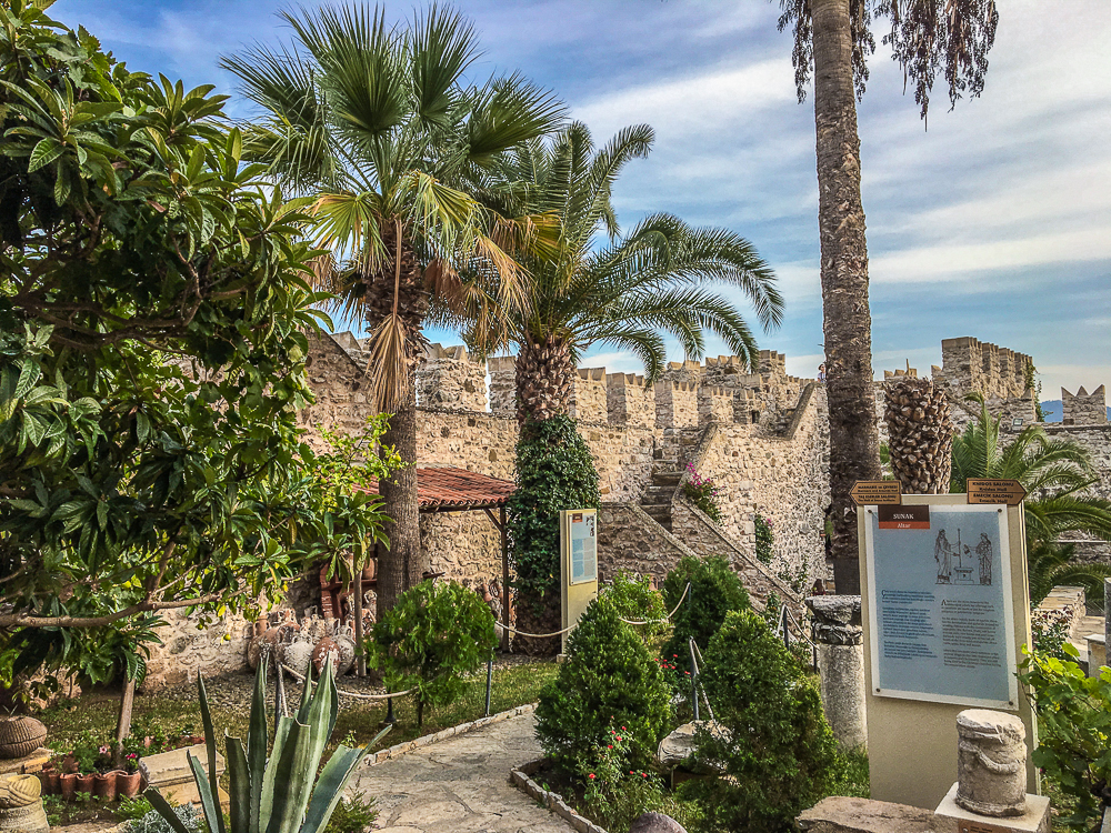 Marmaris borgen, borgen i Marmaris, Seværdigheder i marmaris, hvad skal man se i Marmaris, Oplevelser i Marmaris, Marmaris oplevelser, Marmaris Borg, Slot i Marmaris, castle i Marmaris, Marmaris Kalesi