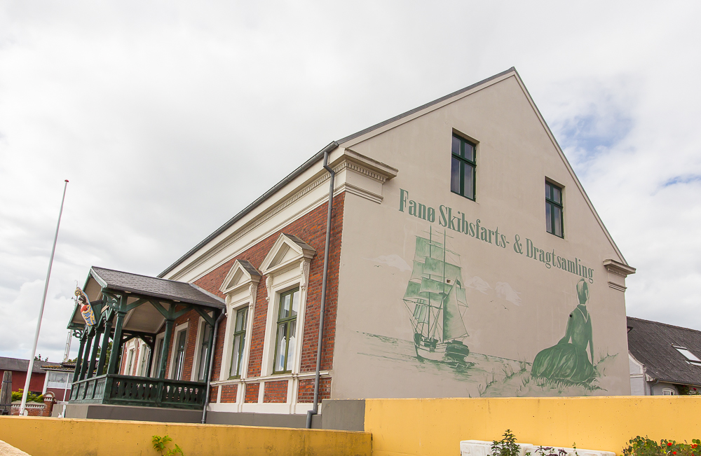 Fanø Skibsfarts- og Dragtsamling, dragtsamling, Fanø dragtsamling, museer på Fanø, Musser i Nordby, Nordby museum, Fanodragter, 