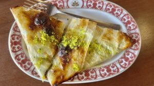 Tyrkisk dessert, dessert fra Tyrkiet, Katmer dessert, Dessert Katmer, Antep Katmer, desserter fra Tyrkiet du skal smage, smag på tyrkiske desserter