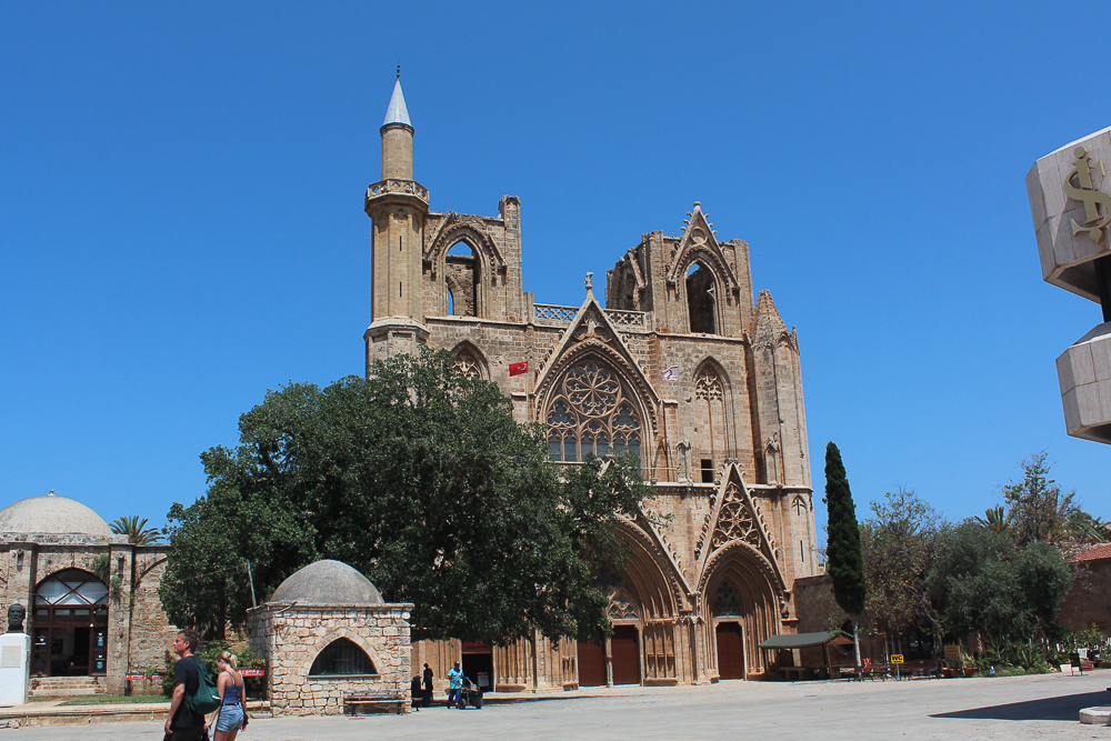 St. Nicholas Katedral, Lala Mustafa Moské, seværdigheder på Nordcypern, Seværdigheder på Cypern, moskéer der engang var kirker, kirker der er forvandlet til moskéer, Famagusta seværdigheder, oplevelser i famagusta
