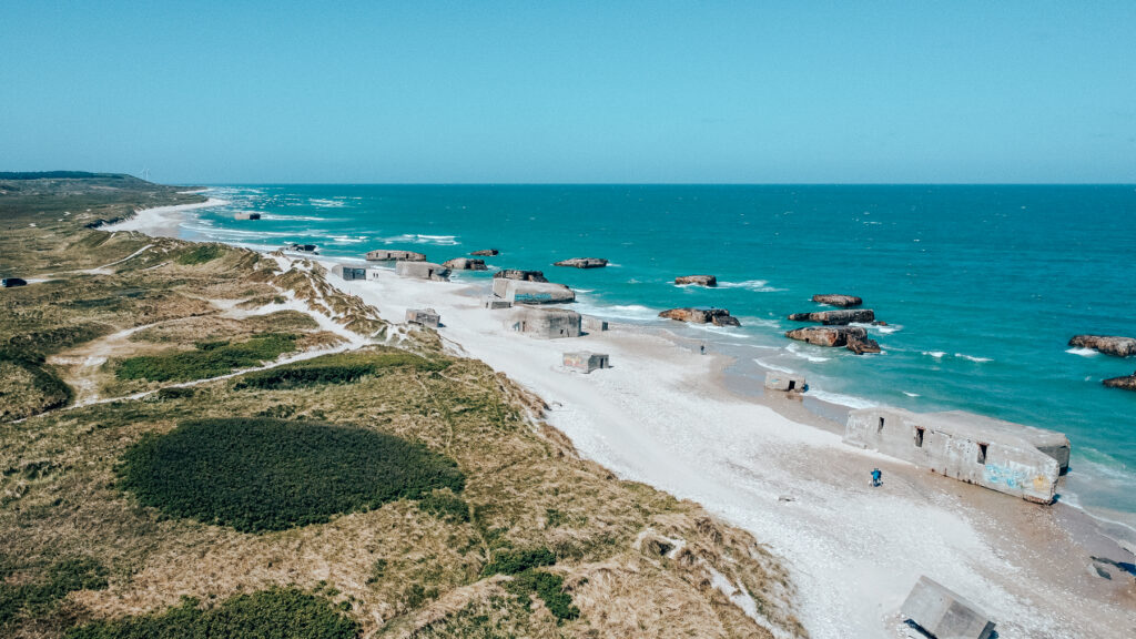 Vigsø batteri, bunkers i havet, Vigsø bunkers, bunkers i danmark, Olsen banden 3, Olsen Banden i Jylland, oplevelser i Nordvestjylland, Oplevelser i Hanstholm, Seværdigheder i Hanstholm, Seværdigheder i Nordvestjylland, seværdigheder i Vestjylland, Seværdigheder i Nordjylland, Oplevelser i Danmark, Oplevelser i Jylland, sjove bunkers i Danmark