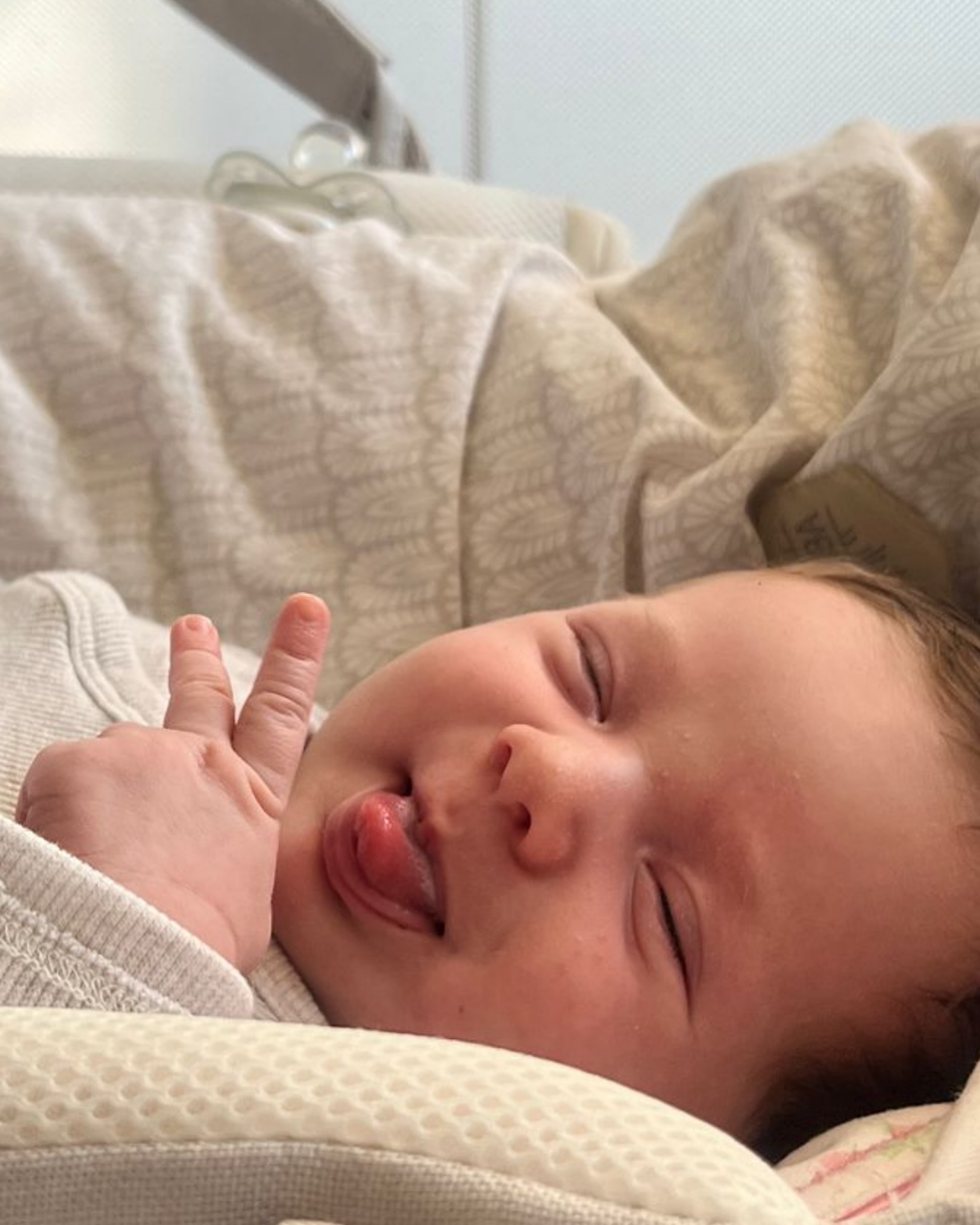 Hello world - I’m Melissa ❤️

#melissa #danishturkishbaby #newborn #cutebaby #turkishdanishbaby