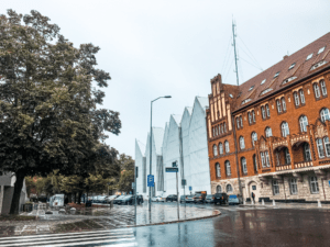 Szczecin Philharmonic, Stettin Filharmonia, isbjergsbygning, Oplevelser i Stettin, koncerter i Polen, Koncerthus Polen, stettin seværdigheder, oplevelser i Stettin, Stettin polen, byer i Polen, ferierbyer i Polen