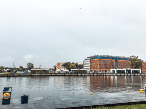 Oder floden, Gåtur på havne promonaden i stettin, kortet over Mare Dambiensis, stettin seværdigheder, oplevelser i Stettin, Stettin polen, byer i Polen, ferierbyer i Polen