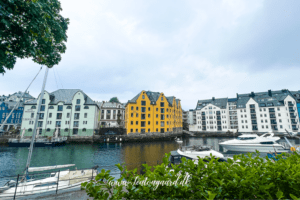 Norsk krydstogt, krydstogter til Norge, Ålesund seværdigheder, oplevelser i Aalesund rejseguide til Ålesund, rejseguide til Norge, oplevelser i Norge, must see byer i Norge, Seværdigheder i Ålesund,