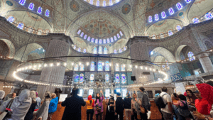 Den blå moske, sultan ahmet moske, Istanbul moskeer, historiske seværdigheder i Istanbul, seværdigheder i Istanbul, gratis seværdigheder i Istanbul, oplevelser i Istanbul, 6 minaret moske, guide til den blå moske