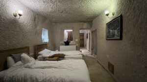 Tyrkisk svigermor, tyrkisk gift, Cappadocia, Kappadokien, rejs til Cappadocia fra Alanya, kør selv til Kappadokien, ferie med svigermor, Dansker i Tyrkiet, Cappadocia guide, Ibrahimpasa Cappadocia, bedste steder at bo i Cappadocia, Kappadokien Ibrahimpasa,