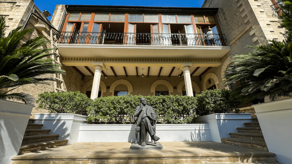 Nobels hus, Jugenstil Baku, Art Nouveau by, Azerbaijansk Art Nouveau, Baku Art Nouveau, Jugendstil by, , rejseguide til Azerbaijan, unikke bygninger i Baku, Unikke bygninger i Azerbaijan, Guide til Azerbaijan, guide til Azerbaijans seværdigheder, Baku Guide, Seværdigheder i Azerbaijan, oplevelser i Azerbaijan, Seværdigheder i Baku, oplevelser i Baku,