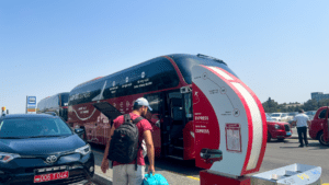 Guide til Azerbaijan, guide til Azerbaijans offentlige transport, Med bussen fra Baku lufthavn til baku centrum, offentlig transport fra Baku lufthavn, billige transportmuligheder i Azerbaijan, budget ferie i Azerbaijan, Budget ferie i Azerbaijan, Hvordan tager man offentlig transport i Baku, Baku lufthavnstransfer, Baku Guide,