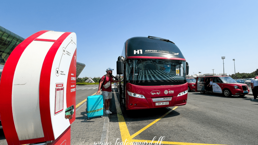 Guide til Azerbaijan, guide til Azerbaijans offentlige transport, Med bussen fra Baku lufthavn til baku centrum, offentlig transport fra Baku lufthavn, billige transportmuligheder i Azerbaijan, budget ferie i Azerbaijan, Budget ferie i Azerbaijan, Hvordan tager man offentlig transport i Baku, Baku lufthavnstransfer, Baku Guide,