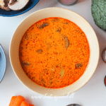Thailandske opskrifter, opskrifter på thailandsk mad, rød karry suppe, red curry soup, thailandsk rød karry suppe, thailandsk red curry suppe med kylling, mad fra udlandet, udenlandske opskrifter, thailandsk supper, suppe fra thailand, thai suppe med kylling, thai suppe med red curry, thai suppe med rød karry, krydret rød suppe,