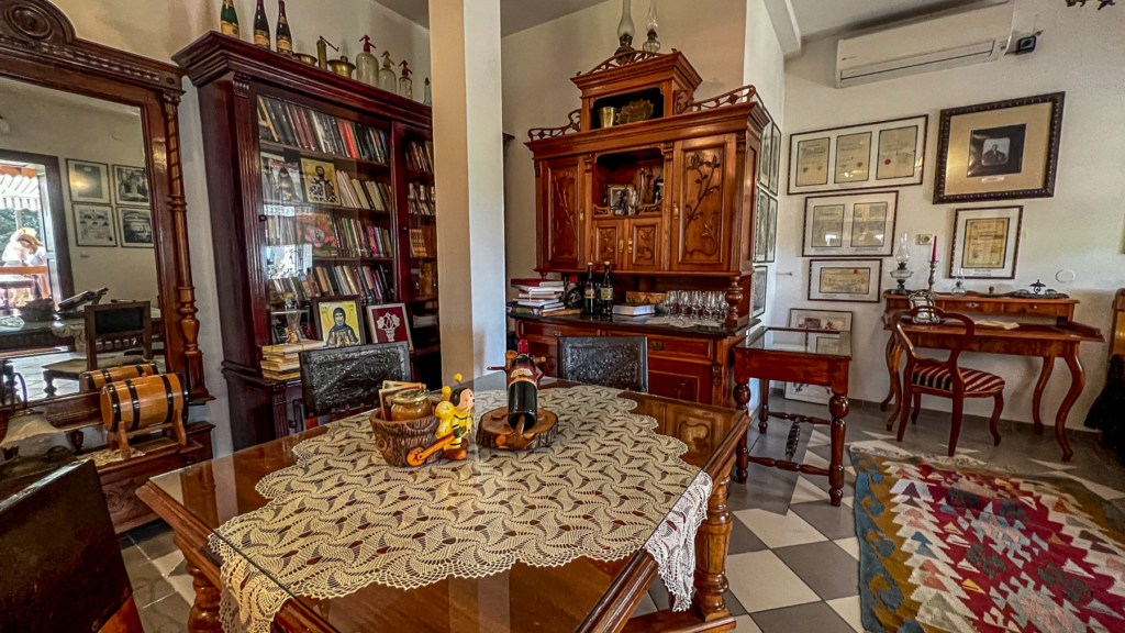 Zivanovic, Bermet-vin, serbisk Bermet-vin, Novi Sad, byer i Serbien, seværdigheder i Serbien, Flodkrydstogt, Donau flodkrydstogt, flodkrydstogt på Donau floden, Guidet tur i Novi sad, seværdigheder i Novi Sad, danske rejser til Serbien, Vin og honning museum,