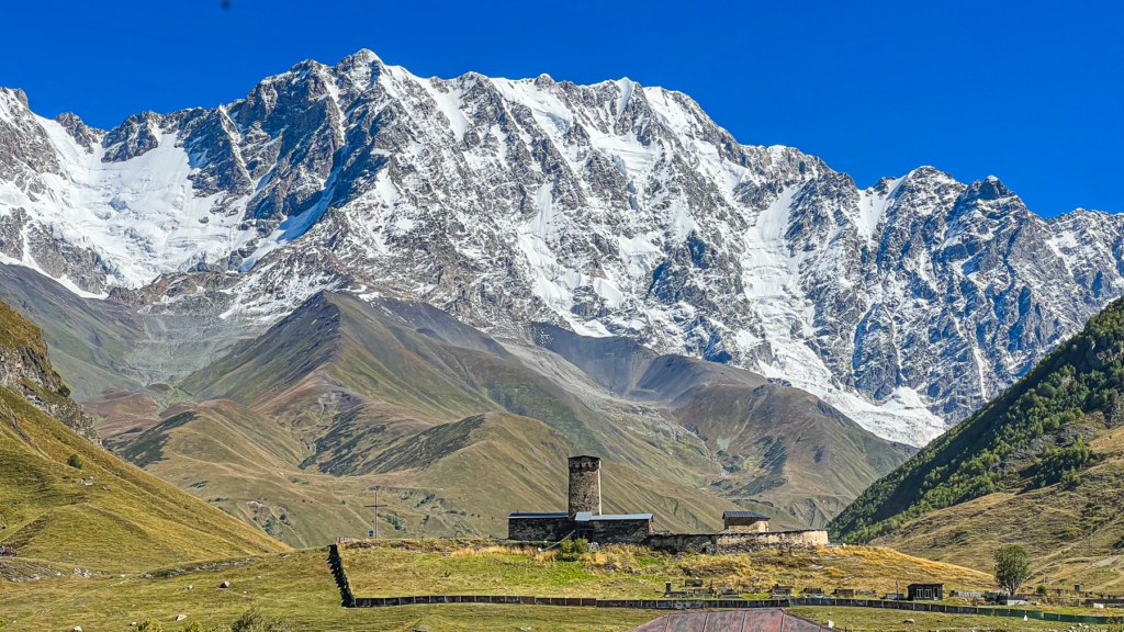 ushguli, europas højeste landsby, landsbyer i georgien, høejste landsbyer i Europa, Ushguli landsby