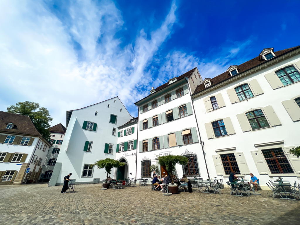 oplevelser i Basel, seværdigheder i Basel, Feriebyer i Schweiz, Byguide til Basel, Basel seværdigheder, oplevelser i Basel, Basel Schweiz, Schweiz, byer i schweiz, Rejseguide til schweiz,