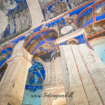 Göreme Open Air Museum, hulekirker i Cappadocia, UNESCO-verdensarv i Tyrkiet, historiske klippekirker i Göreme, byzantinsk kunst og fresker, kristne klostersamfund i Kappadokien, oplevelser i det centrale Tyrkiet, anatolsk kulturarv, seværdigheder i Cappadocia, kirker hugget i vulkansk sten, religiøs historie under jorden, must-see i Göreme, klippeformationer og hulearkitektur, Sankt Barbara og Tokali kirkerne, religiøse fresker fra middelalderen, kristen tilflugt i klippehuler, rejseoplevelser i Göreme-dalen.