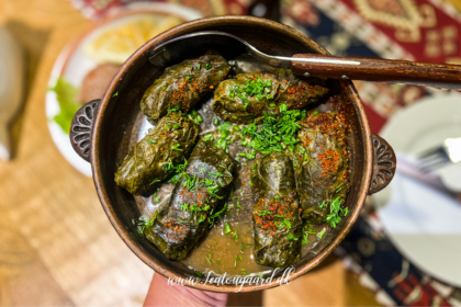 Armensk mad, mad fra Armenien, hvad skal man spise i Armenien, Armensk Khachpuri, georgisk ostebrød, det skal du smage i Armenien, det skal du smage i Armenien, mad i Armenien, armensk rejseblog, liste over lokalretter i Armenien, rejseblog om Armenien, madguide til Armenien, mad fra kaukasus, blog om at rejse, rejsebloggen,