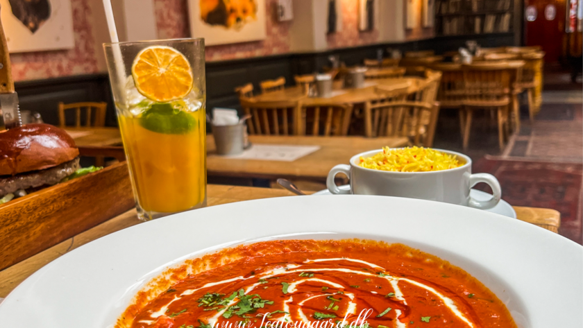 Ungarsk madguide, mad du skal smage i Ungarn, klassiske ungarske retter, nationalretter fra Ungarn, street food og hjemmelavede specialiteter, ungarsk comfort food, krydret mad med paprika og kød, supper, gryderetter og søde desserter, madkultur i Centraleuropa, traditionel og moderne ungarsk mad, Ungarsk mad, mad du skal smage i Ungarn, ungarsk mad goulash, gullashsuppe fra Ungarn, nationalret i Ungarn, krydret suppe med oksekød og paprika, traditionel ret fra det ungarske køkken, autentisk ungarsk gulyásleves, madkultur i Ungarn, madguide til Ungarn