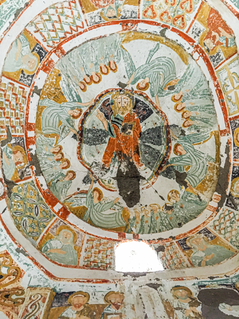 Daniel-Pantonassa-kirken, Ağaçaltı-kirken i Ihlara-dalen, hulekirke i Kappadokien, kirker i Ihlara-dalen, byzantinsk kirke i Anatolien, kristen arv i Kappadokien, fresker i klippekirker, seværdigheder i Aksaray-provinsen, kirkerute i Kappadokien, Ağaçaltı Kilisesi, historiske kirker i Tyrkiet, vulkanske hulekirker i Ihlara, seværdighed i Ihlara-dalen, kirker i Cappadocia, Daniel Pantonassa Kirken i Aksaray-provinsen, kulturarv i Kappadokien, Guide til Ihlara dalen, Ihlara dalen Kappadokien, vandreturer i Kappadokien,