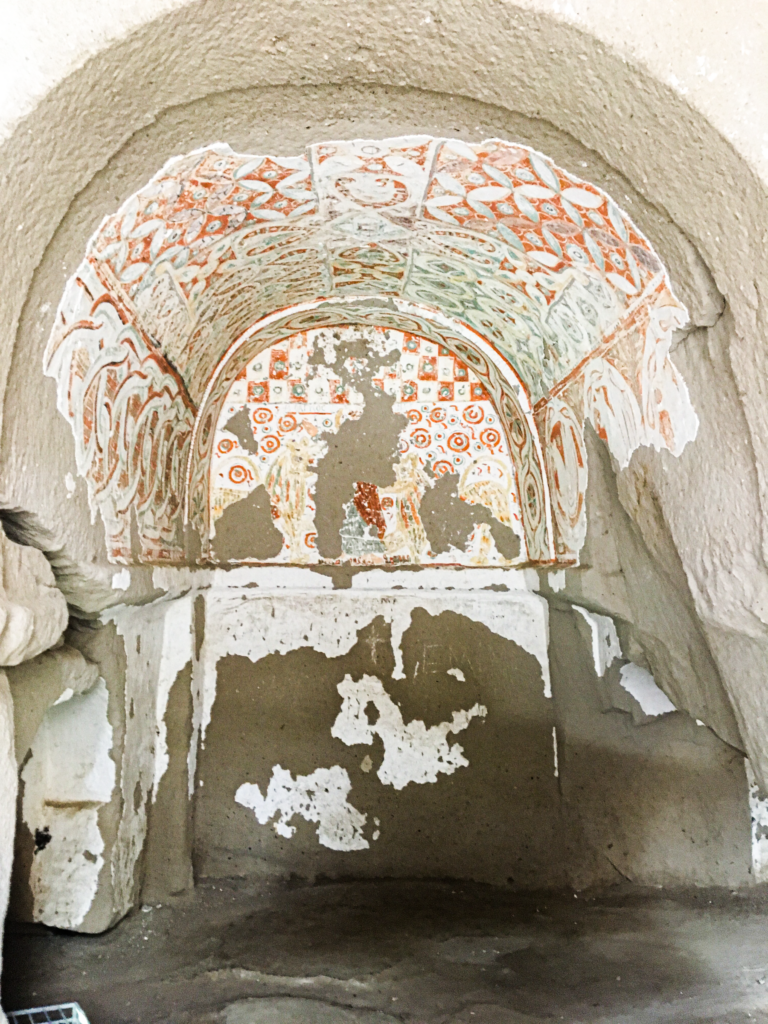 Daniel-Pantonassa-kirken, Ağaçaltı-kirken i Ihlara-dalen, hulekirke i Kappadokien, kirker i Ihlara-dalen, byzantinsk kirke i Anatolien, kristen arv i Kappadokien, fresker i klippekirker, seværdigheder i Aksaray-provinsen, kirkerute i Kappadokien, Ağaçaltı Kilisesi, historiske kirker i Tyrkiet, vulkanske hulekirker i Ihlara, seværdighed i Ihlara-dalen, kirker i Cappadocia, Daniel Pantonassa Kirken i Aksaray-provinsen, kulturarv i Kappadokien, Guide til Ihlara dalen, Ihlara dalen Kappadokien, vandreturer i Kappadokien, 