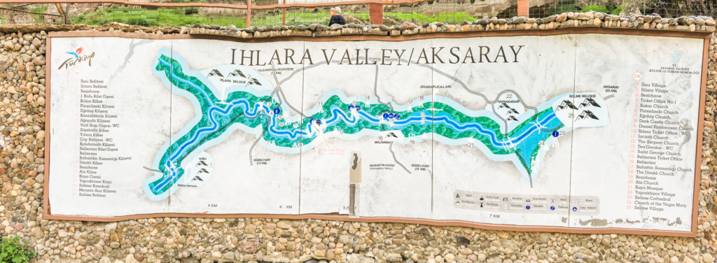 Ihlara-dalen, vulkansk kløft i Kappadokien, naturskønt vandreområde i Aksaray-provinsen, klippekirker og byzantinsk arv, tidlig kristendom i Anatolien, hulekirker med farverige fresker, Melendiz-floden gennem frodig dal, populære seværdigheder som Ağaçaltı, Yılanlı og Sümbüllü kirkerne, kirkerute med historie og natur, vandring i Kappadokien, skjult perle i det centrale Tyrkiet, kulturarv og naturforbindelse, historiske klostre og grotter i klippesider, kirker i Kappadokien, Guide til Ihlara dalen, Ihlara dalen Kappadokien,