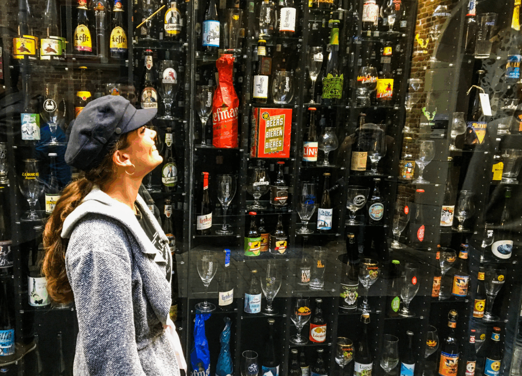 Belgiske øl, verdensberømte øl fra Belgien, trappistøl fra Belgien, specialøl, ølkultur i Belgien, øltyper fra Belgien, belgiske bryggerier, ølsmagning i Belgien, mørk belgisk øl, blonde belgisk øl, lambic og gueuze, belgisk øltradition, stærk øl fra Belgien, belgisk øl i originalt glas, ølturisme i Belgien, seværdigheder for ølelskere i Belgien