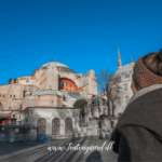 Aya sophia, Hagia sophia, hagia sofia, Istanbul, istanbul guide, istanbul seværdigheder, oplevelser i Istanbul, Hagia Sofia Istanbul, Aya Sofya, historisk seværdighed i Istanbul, byzantinsk kirke og moské, UNESCO verdensarv Tyrkiet, kuppelarkitektur i Istanbul, mosaikker med Jesus og kejsere, osmannisk arkitektur, kulturarv i Tyrkiet, religiøs historie i Istanbul, Hagia Sophia museum og moské, ikonisk vartegn i Istanbul, oplevelser i Istanbul, seværdigheder i Tyrkiet, byzantinsk kunst og arkitektur, sultan Mehmed Erobreren, Konstantinopel historie, must-see i Istanbul, rejseguide Istanbul, historiske monumenter i Tyrkiet