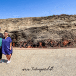 Azerbaijan seværdighed Yanardag, ildbjerget i Baku, evigt brændende ild, naturligt gasfænomen i Azerbaijan, Yanardag flammer, brændende bjerg, oplev ildens land, Yanardag turistattraktion, ildsted i naturen, Baku must-see seværdighed, unikke naturfænomener i Azerbaijan, Yanardag ildklippe, historisk ildsted, Azerbaijan naturattraktion, naturlig gasflamme, ildsymbol i Azerbaijan, spændende seværdigheder i Baku, geologisk vidunder i Azerbaijan, kulturel betydning af ild i Azerbaijan, ildkultur og zoroastrisme