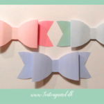 Gratis fold-selv sløjfe, hjemmelavet gavepynt, sløjfe til julegaver, sløjfe til fødselsdagsgaver, foldbar sløjfe til gaver, DIY sløjfe, gaveindpakning med sløjfe, kreativ gavepynt, nem sløjfe til mandelgave, print-selv sløjfe, pynt til julegaver og fødselsdage.