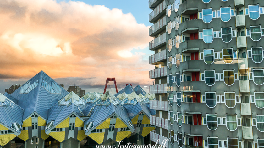Kubehusene Rotterdam, seværdigheder Rotterdam, unikke huse Holland, arkitektoniske oplevelser Rotterdam, Cube Houses Holland, moderne arkitektur i Rotterdam, Bolwoningen, Piet Blom kubehuse, ikoniske bygninger i Rotterdam, farverige kubehuse, oplev Cube Houses, rejseguide Rotterdam, arkitektur seværdigheder Holland, oplevelser i Rotterdam centrum, must-see Rotterdam, kreative boliger, hollandsk arkitektur, besøg Kubehusene, spændende huse i Holland, arkitekturinteresse Rotterdam
