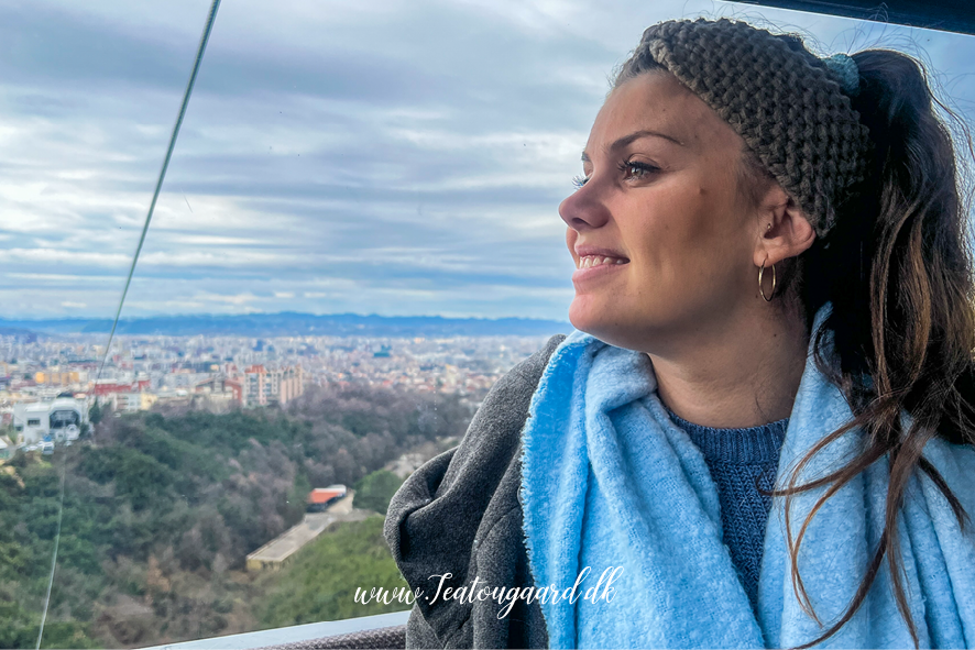 Rejseguide til Albanien, seværdigheder i Albanien, oplevelser i Albanien, Tirana guide, Albanske Riviera, Berat, nationale parker og naturreservater i Albanien, albansk madkultur, must-see steder i Albanien, slotte i Albanien, Albanien som rejsemål, trafik i Albanien, albansk parlør, gode rejseråd til Albanien, sådan rejser du i Albanien, Tirana seværdigheder, Ksamil strande, Gjirokastër, albanske bjerge, roadtrip i Albanien, Balkan rejser,